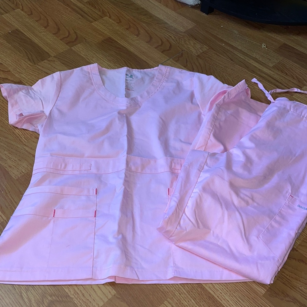 DAGACCI SCRUB SET